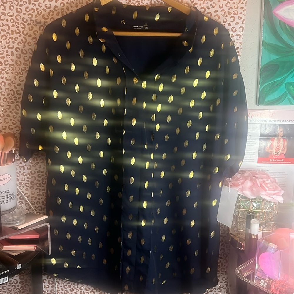 Elegant All Over Print Notched Top Short Sleeve Navy Blue Plus Size Blouses